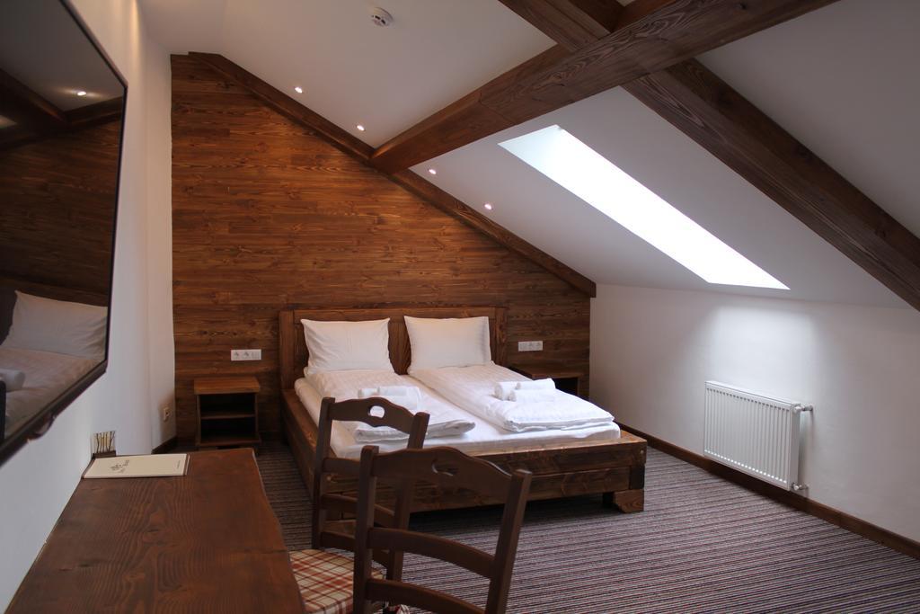 Shpatser Hotel Брюховичи Номер фото