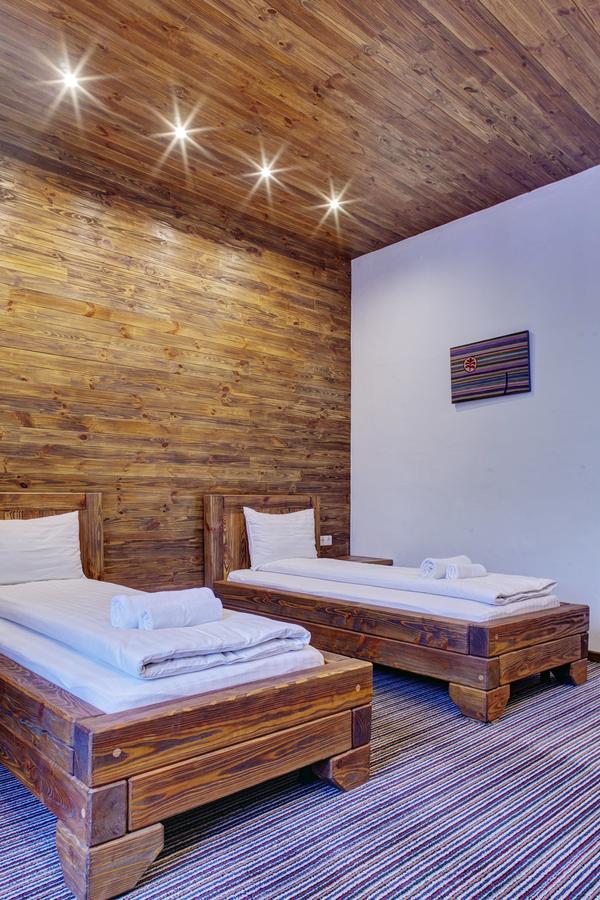 Shpatser Hotel Брюховичи Экстерьер фото
